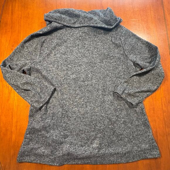 Adrienne Vittadini Gray Top Size Medium - Picture 6 of 6